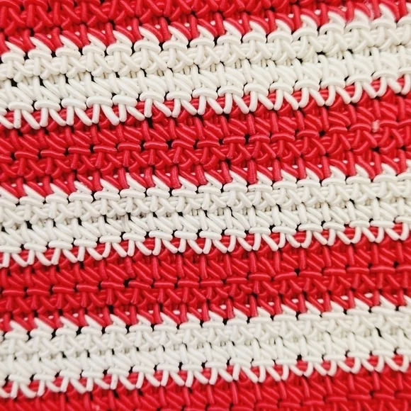 Chateau Vintage Crochet American Flag Purse - Picture 3 of 9